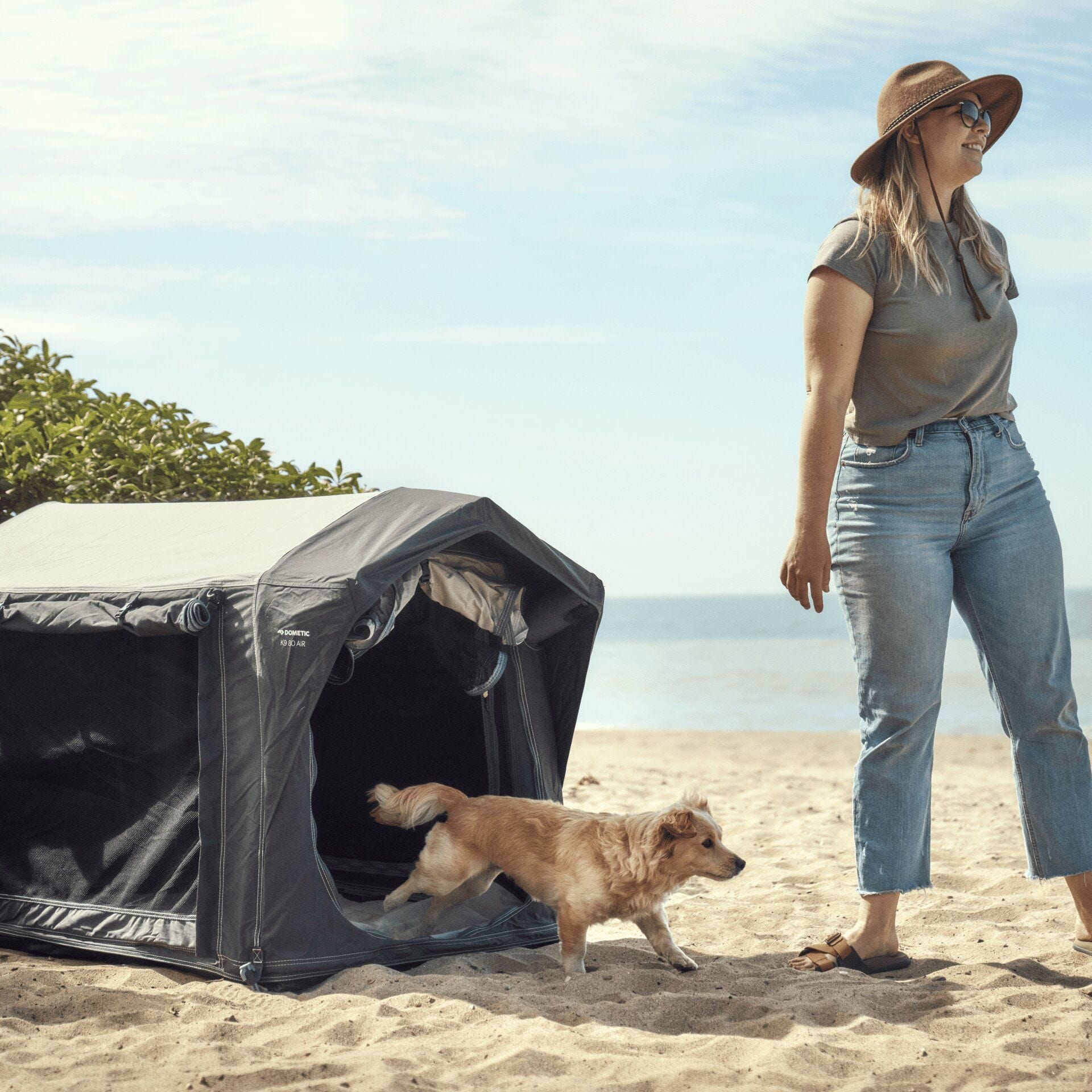 Dometic K9 80 Air Inflatable Dog Kennel