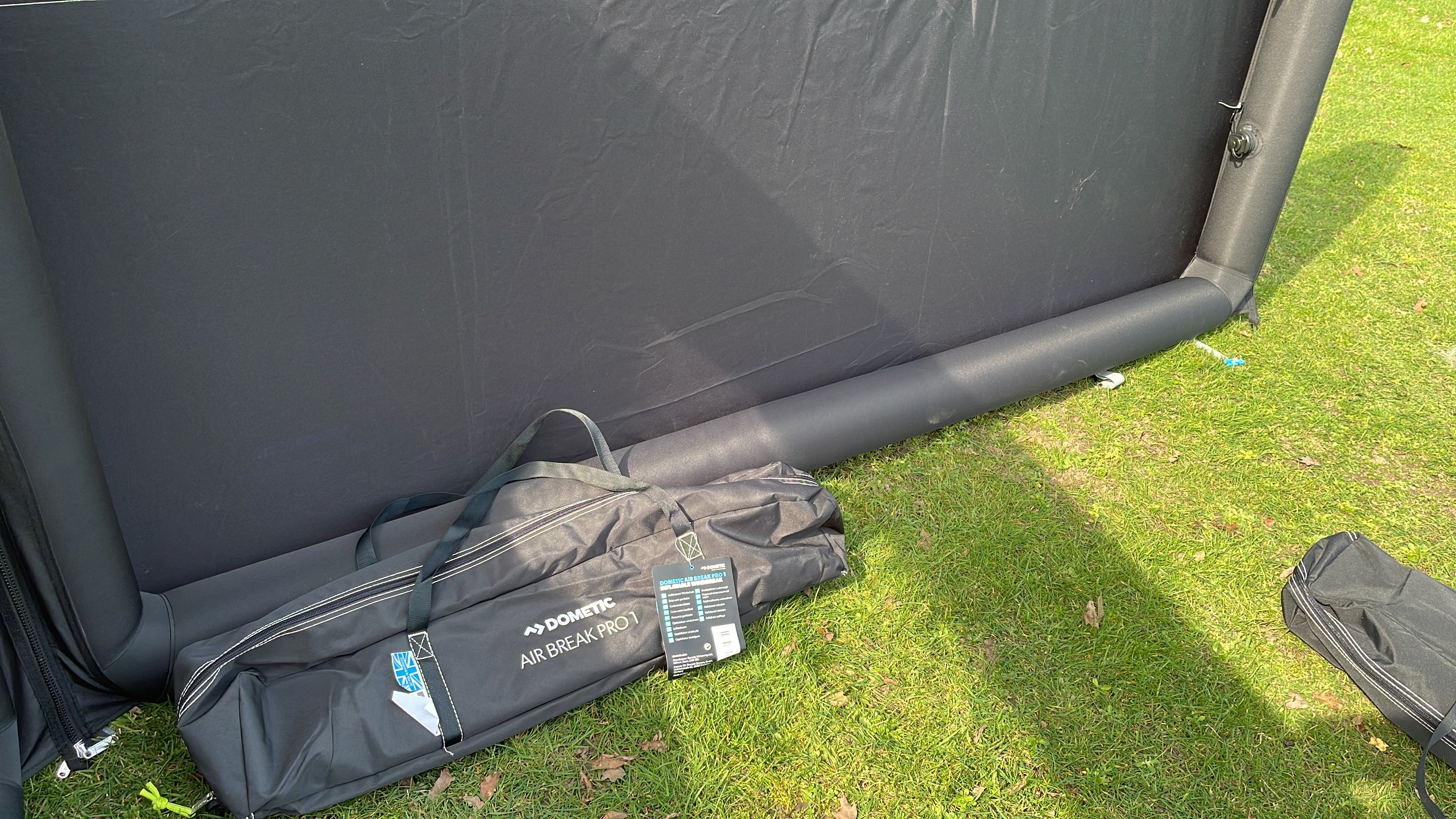 Dometic AIR Break Pro 3 x 1 Individually Zipped Panels Windbreak