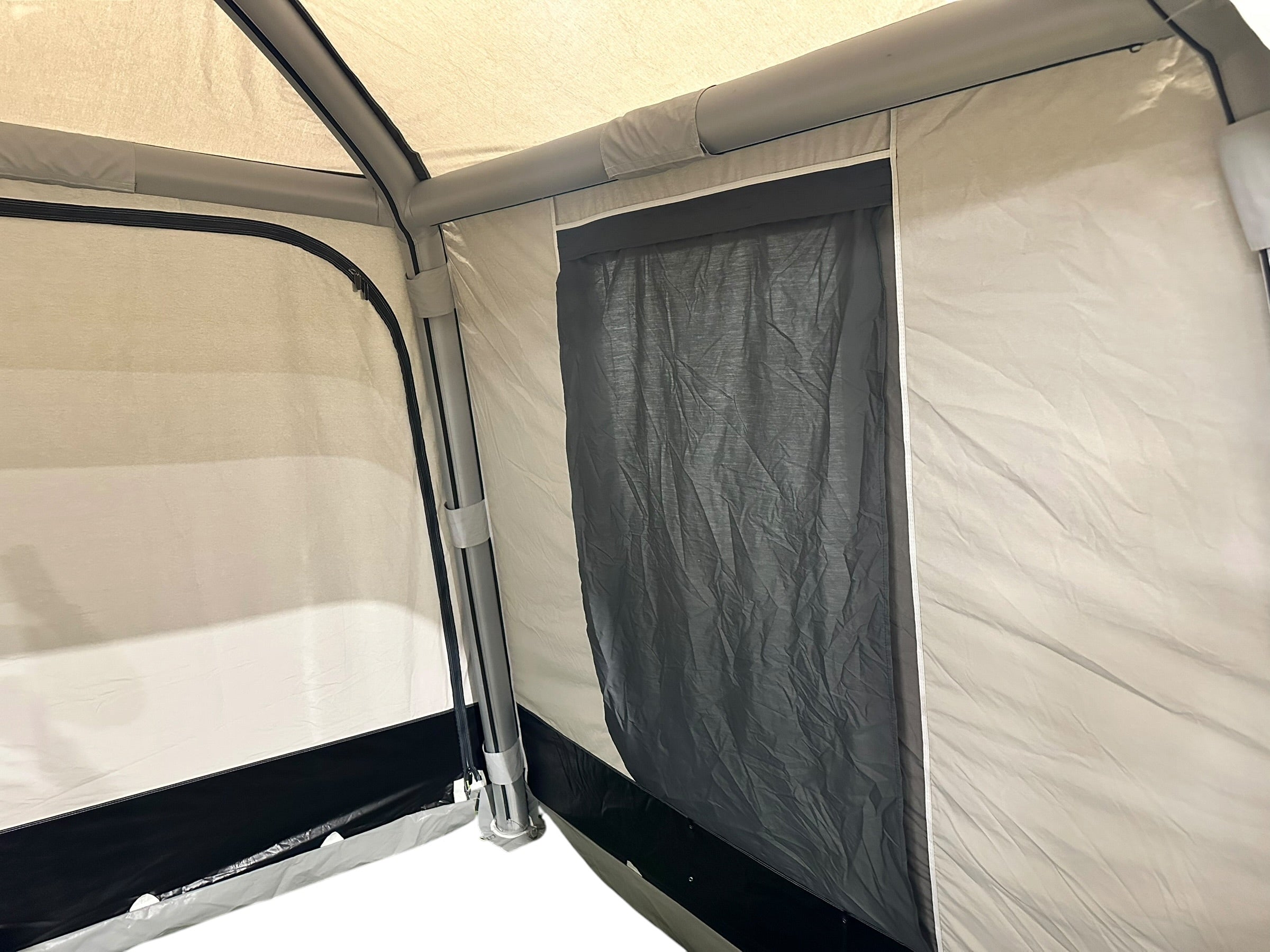 Isabella Air X-Tension Driveaway Awning (Used)
