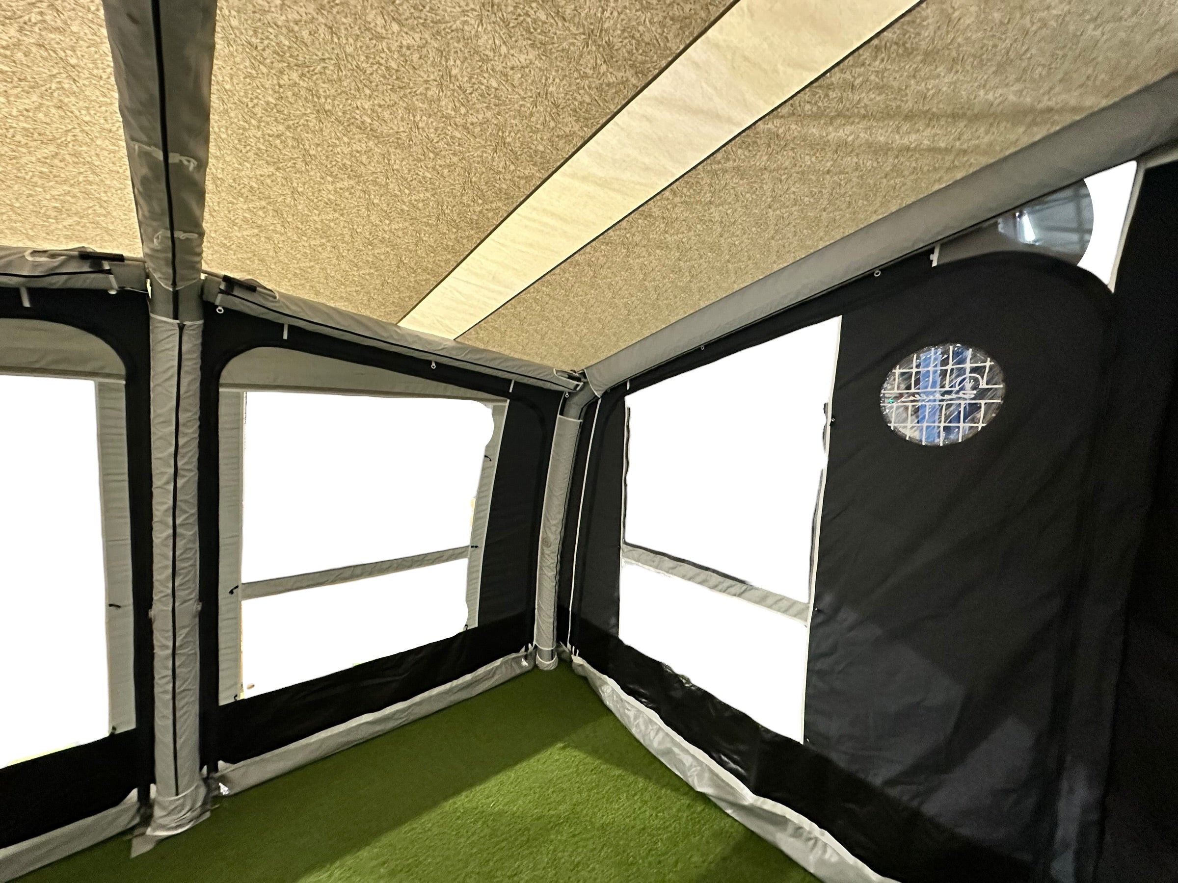 Isabella Air Cirrus North 400 Inflatable Caravan Awning (Ex Demo)