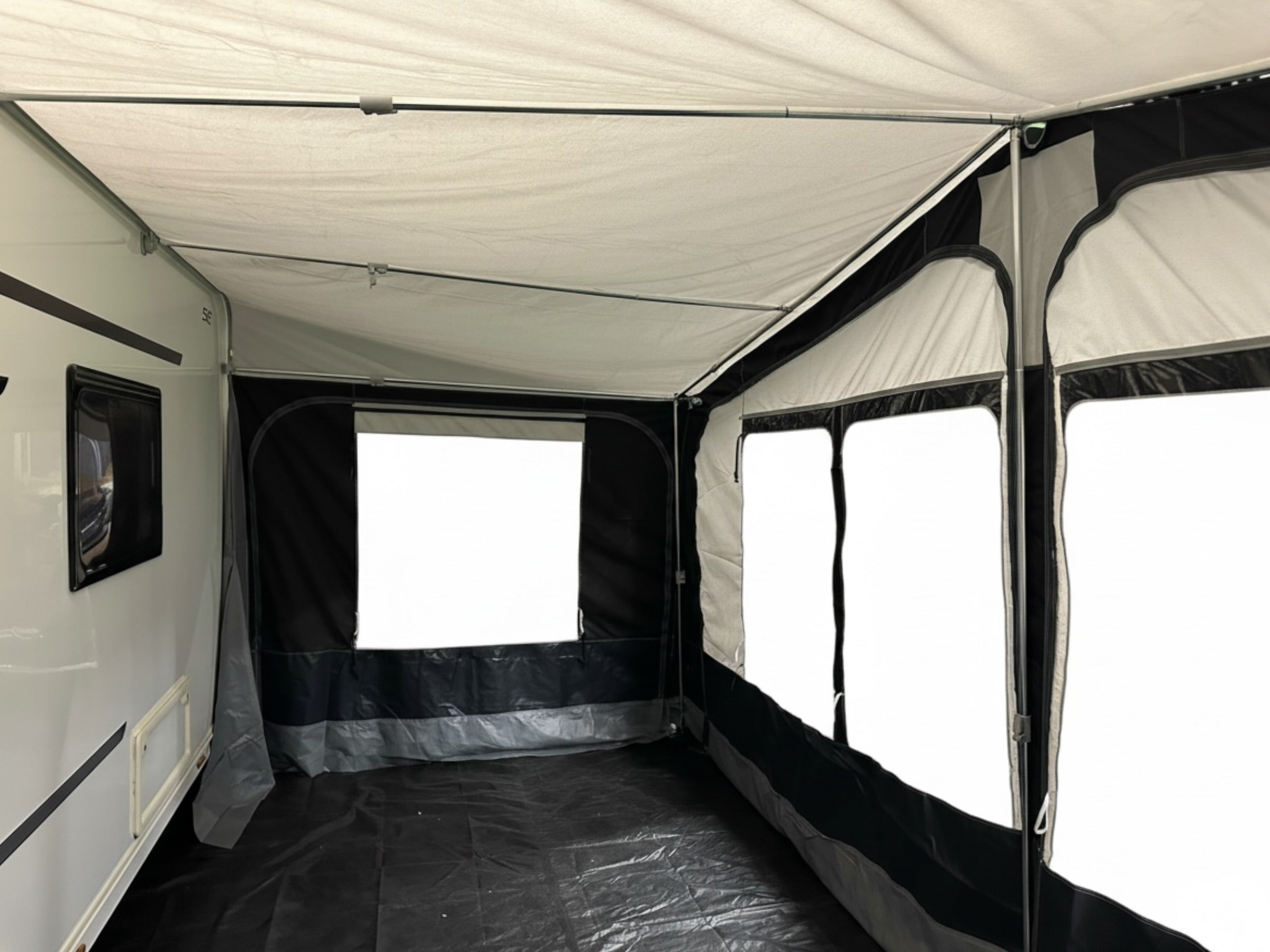 Dorema Daytona 240 Full Caravan Awning Size 15 (Used)