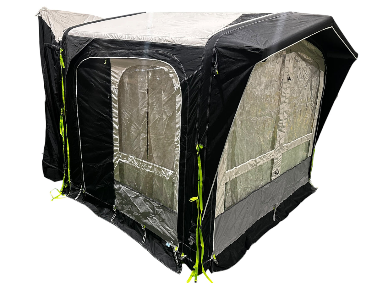 Dometic Club Air Pro 260 Drive Away Awning (Outdoor Show Demo)