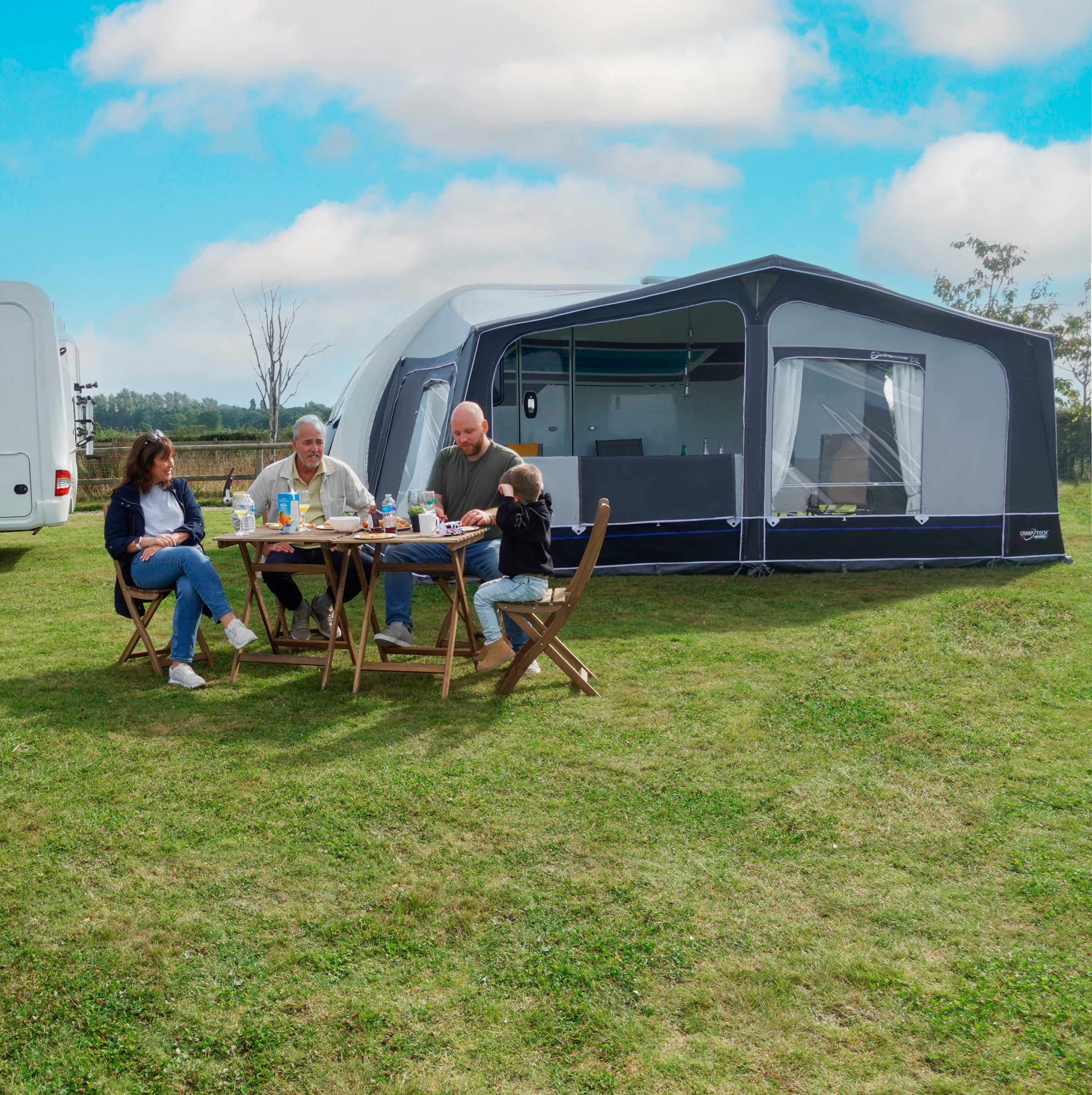 Camptech Savanna DL Seasonal Full Caravan Awning (FREE CARPET INC)