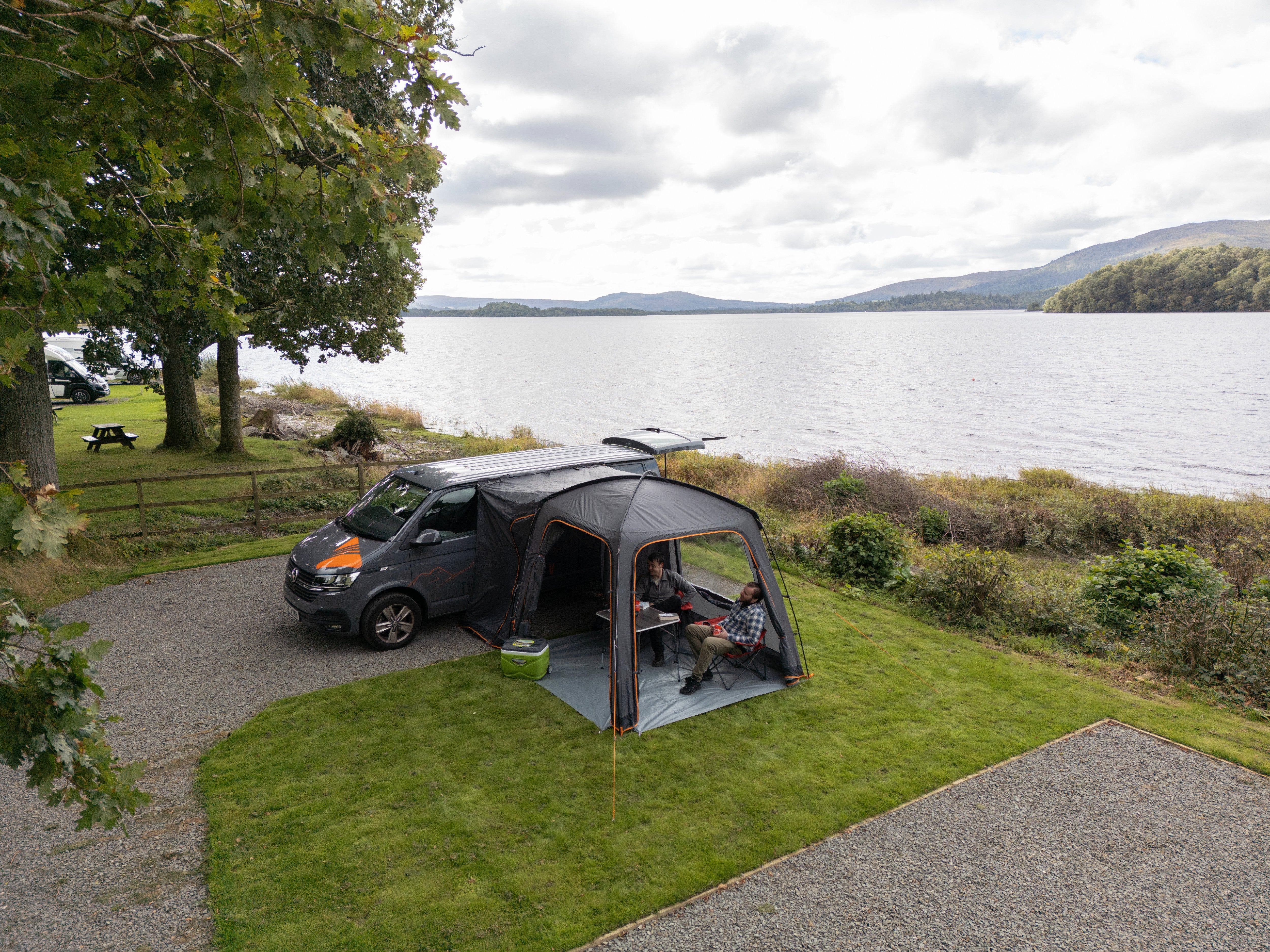 Vango Tailgate Hub II Low Poled Drive Away Awning