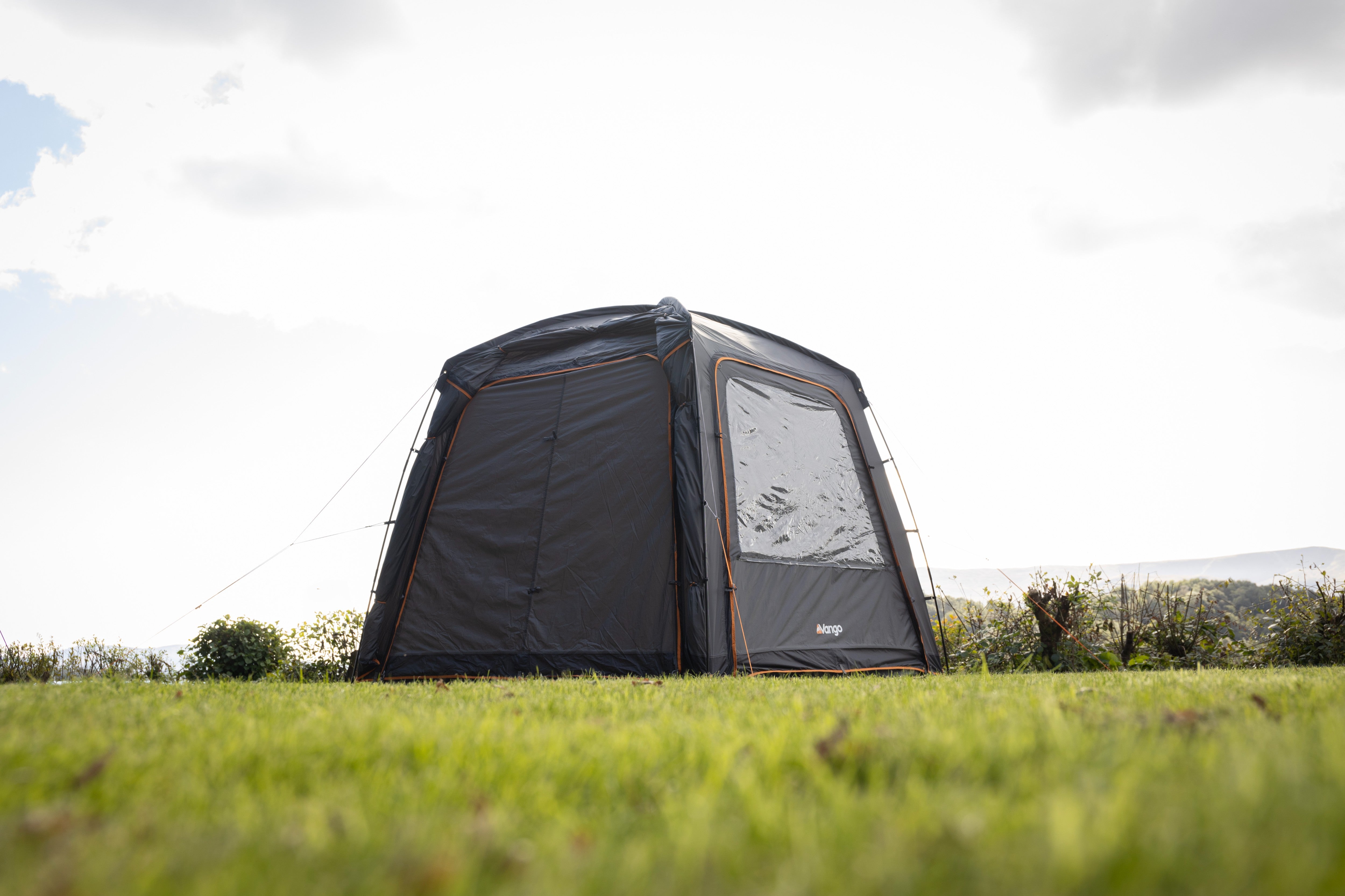 Vango Tailgate Hub II Low Poled Drive Away Awning