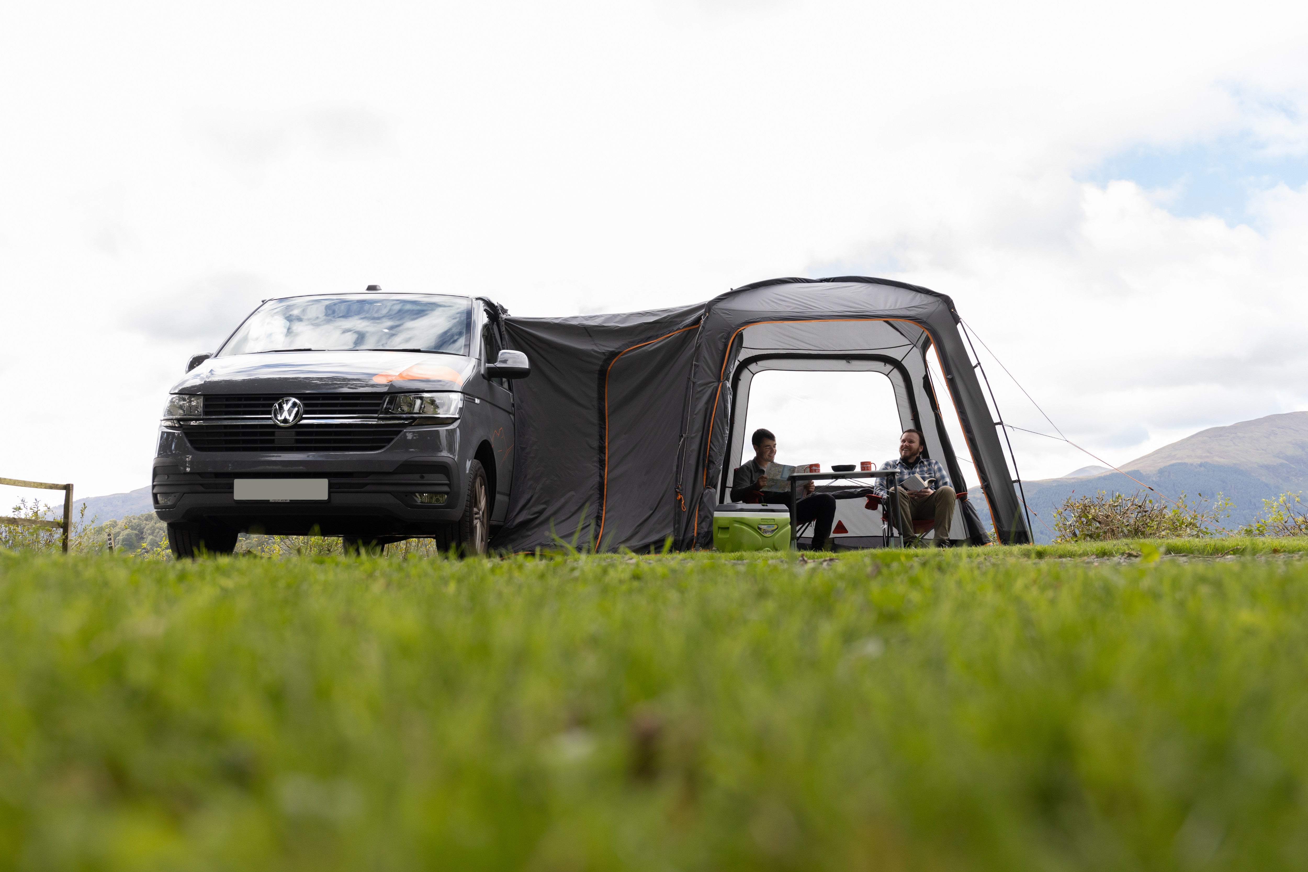 Vango Tailgate Hub II Low Poled Drive Away Awning