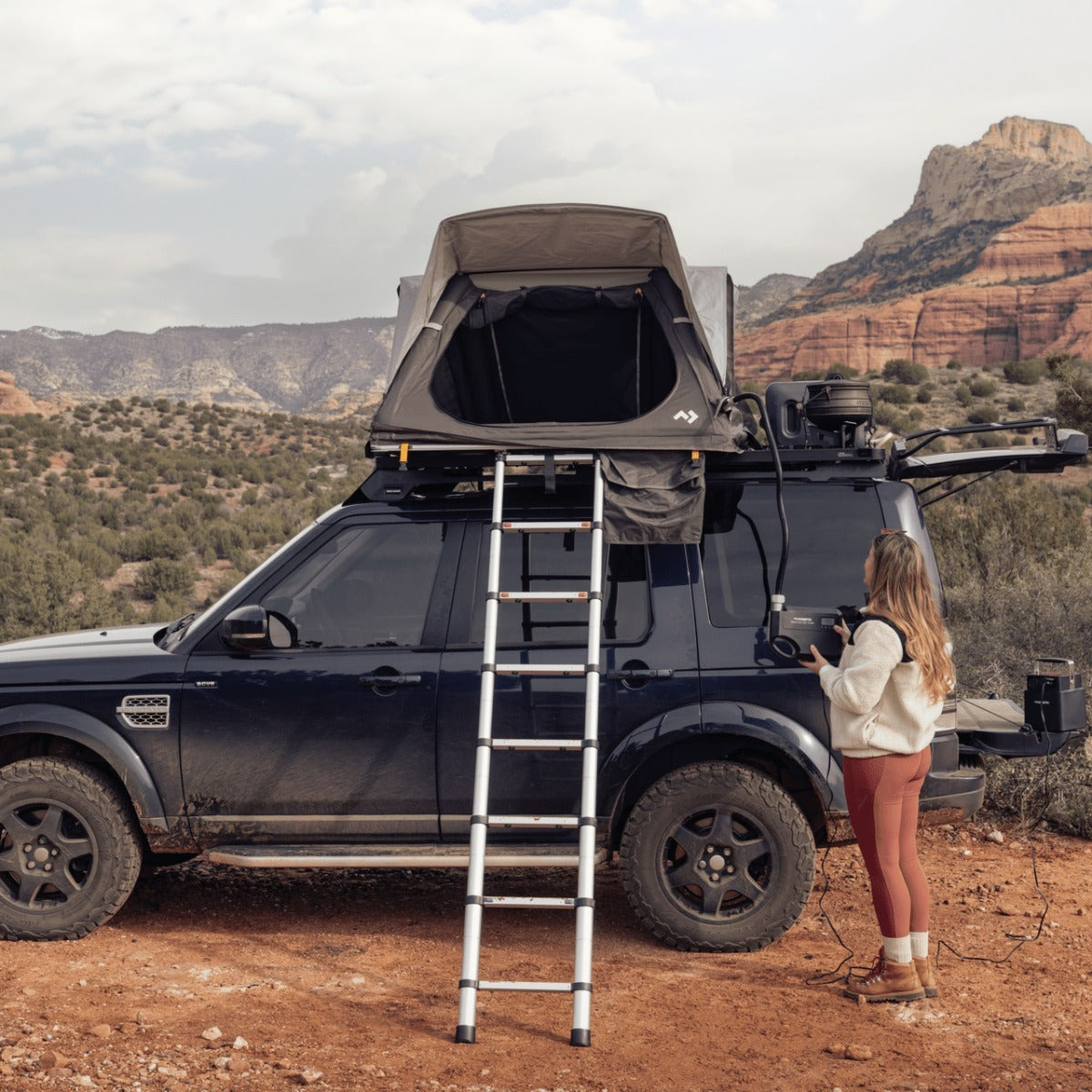 Dometic TRT 140 AIR Inflatable Rooftop Tent