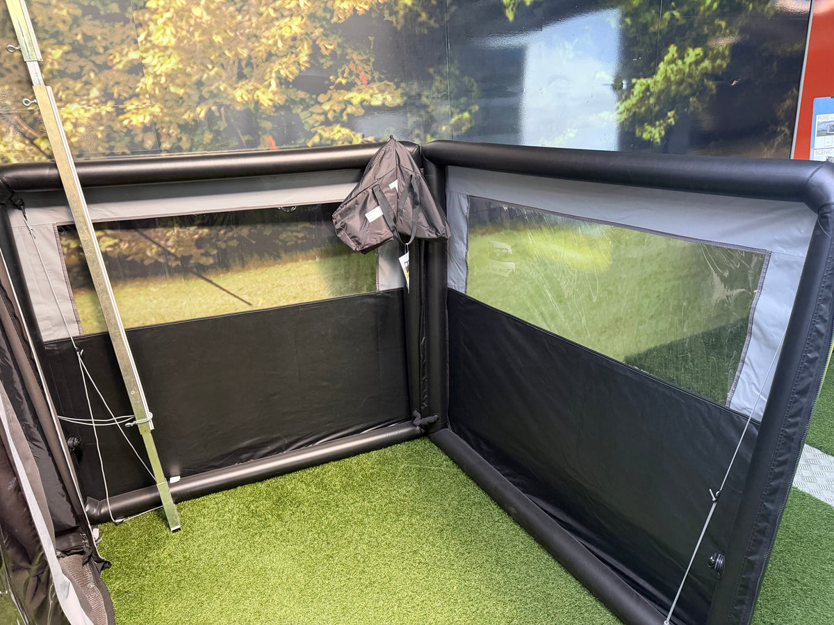 Telta Rock 2-Panel Inflatable Windbreak (Ex Demo)