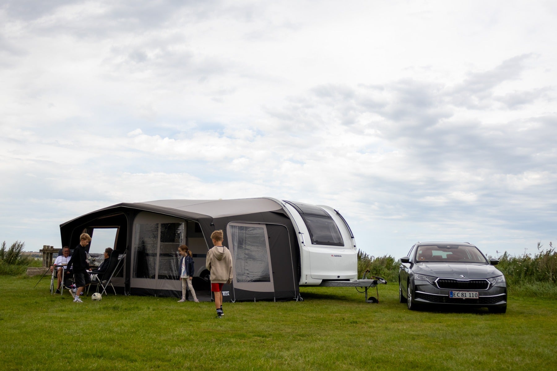 Telta Lounge Caravan Full Air Awning