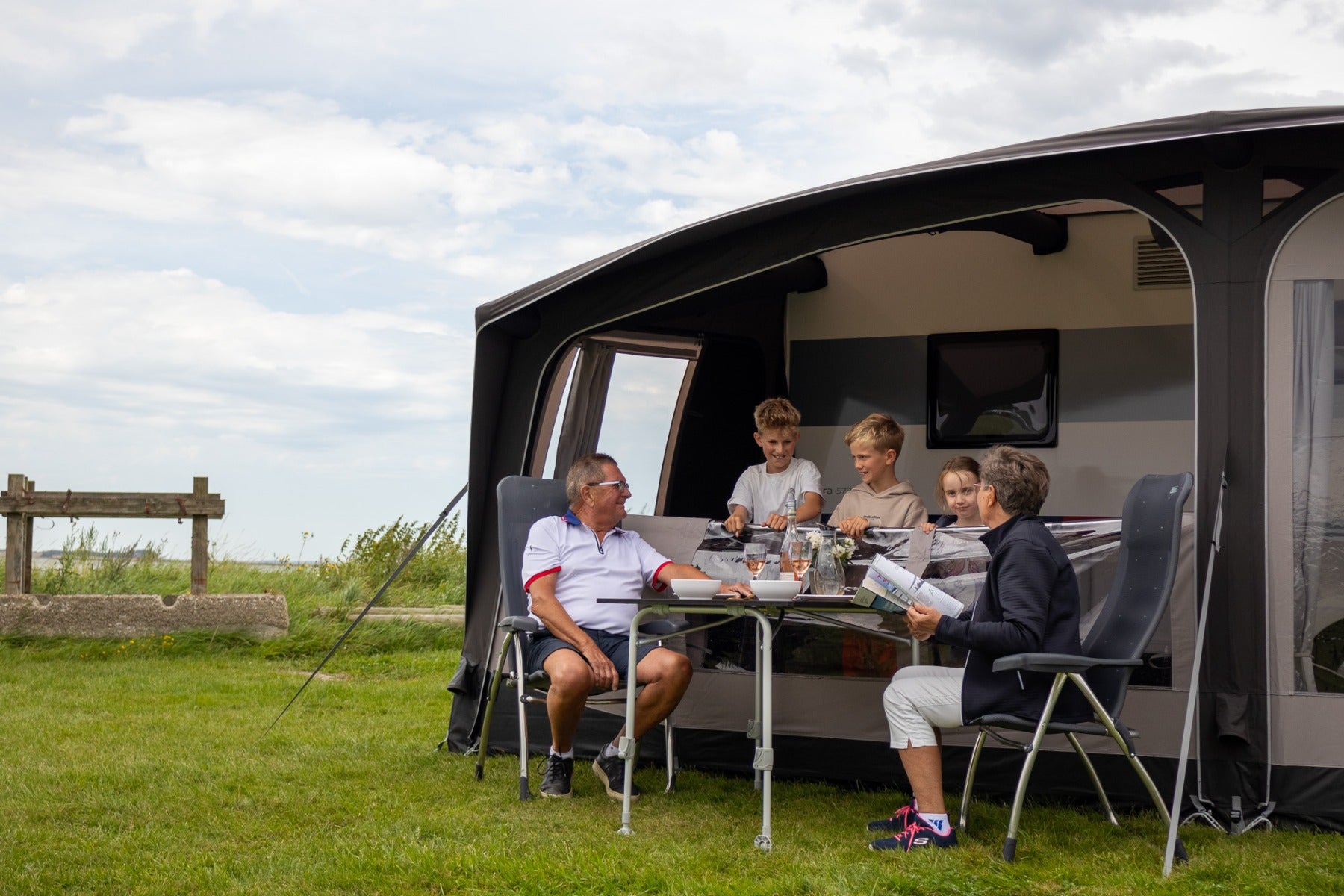 Telta Lounge Caravan Full Air Awning