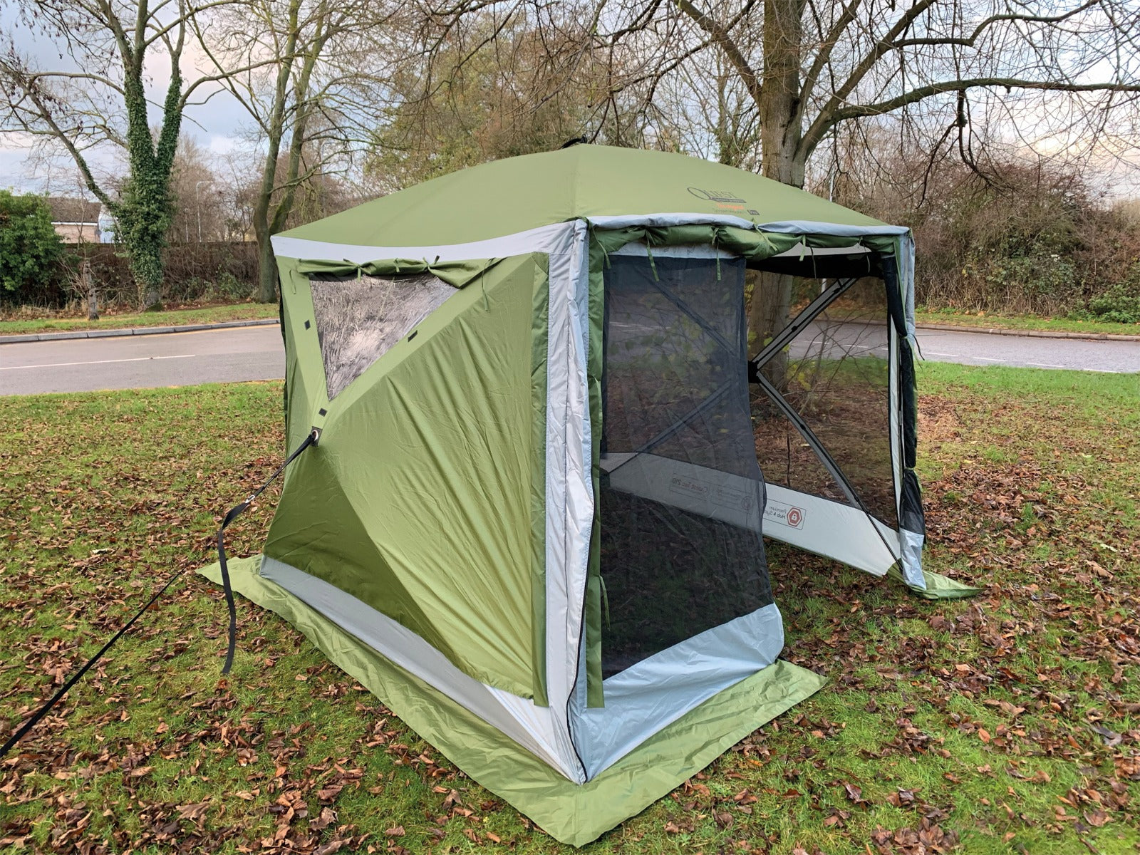 Quest Leisure Instant Screen House 4 Pro