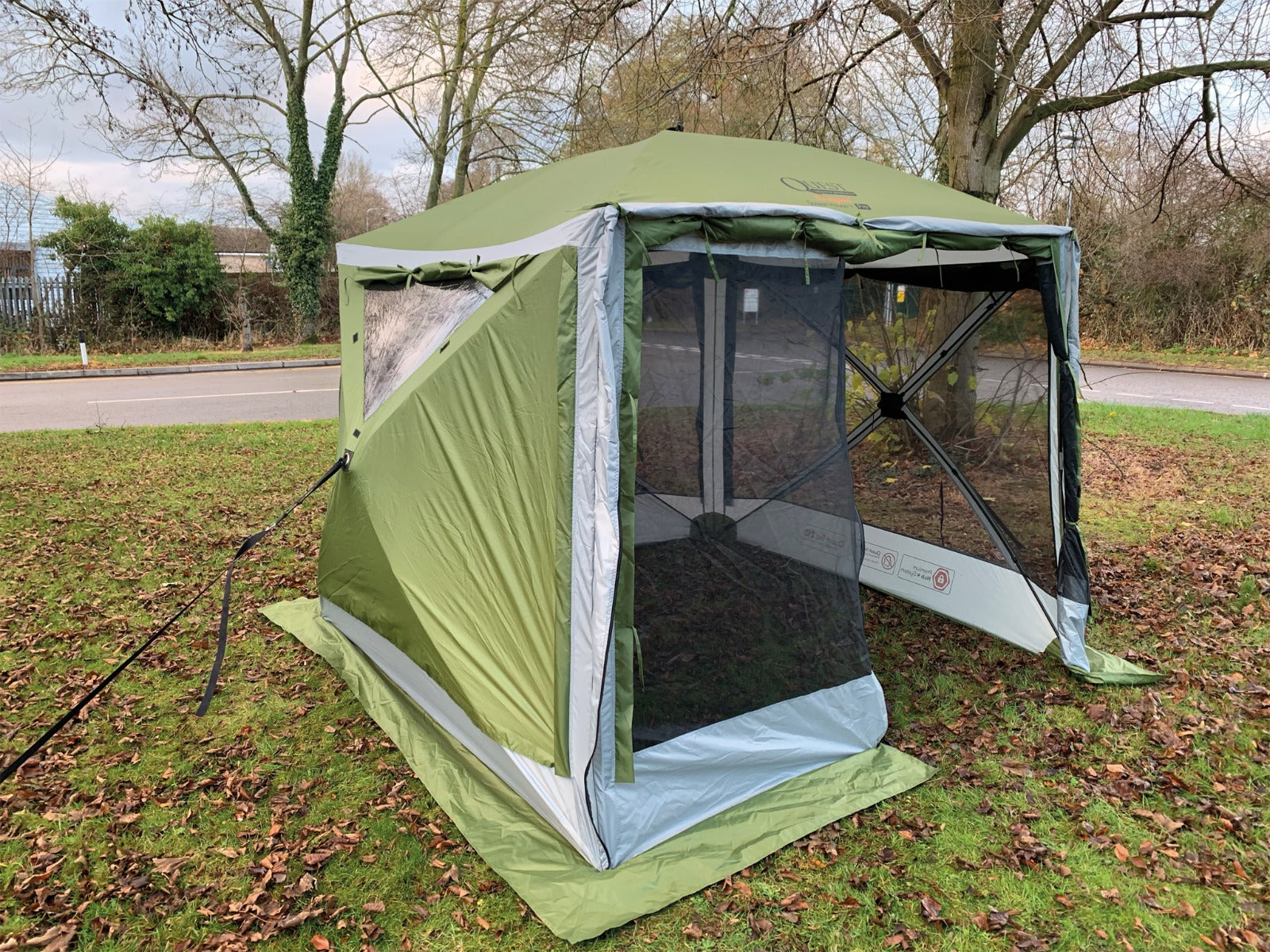 Quest Leisure Instant Screen House 4 Pro