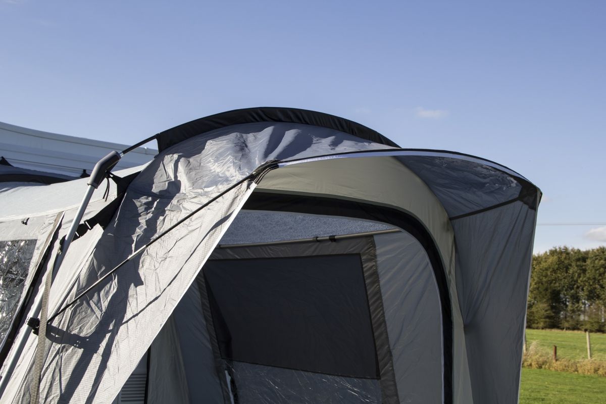 Sunncamp Silhouette Motor 225 Plus Drive Away Poled Awning