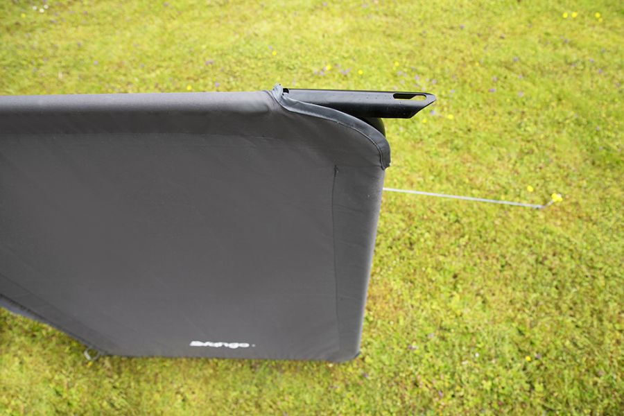 Vango Elements ProShield Poled Windbreak + FREE GATE