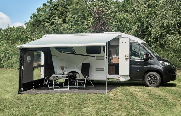 Motorhome canopy outlet